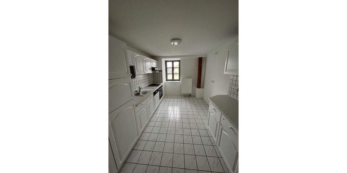 Etagenwohnung Regensburg / Reinhausen Reinhausen - 5 Zimmer, 16 m&sup2;, 520&euro; | Angebot:25686019