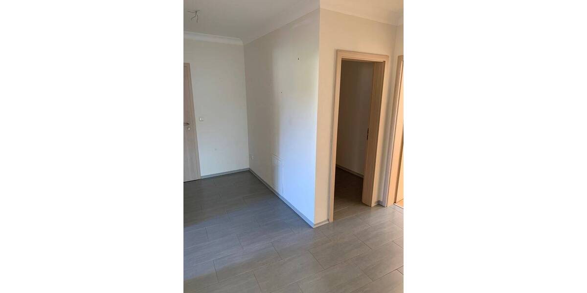 Etagenwohnung Nittenau - 3 Zimmer, 87 m&sup2;, 765&euro; | Angebot:25702608