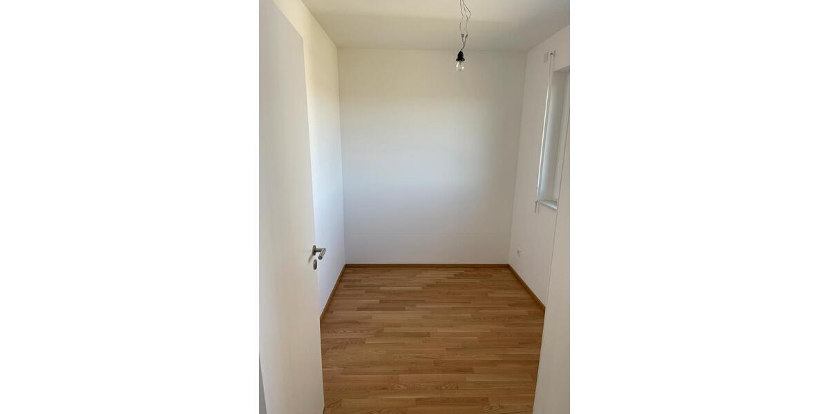 Etagenwohnung Regensburg Galgenberg - 2.5 Zimmer, 66 m&sup2;, 1.188&euro; | Angebot:26336135