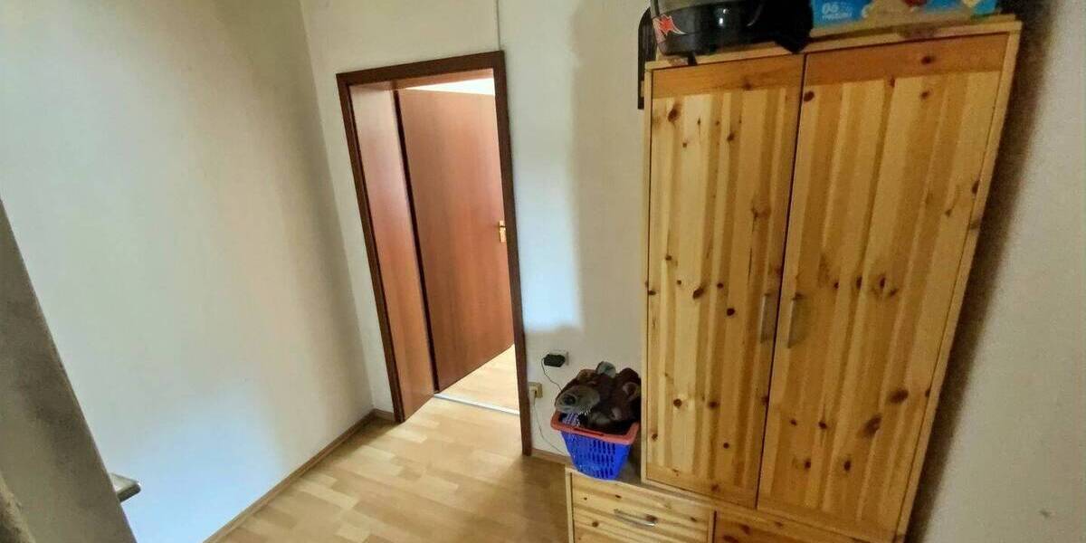 Etagenwohnung Maxhütte-Haidhof Maxhütte - 2 Zimmer, 54 m&sup2;, 110.000&euro; | Angebot:26218185