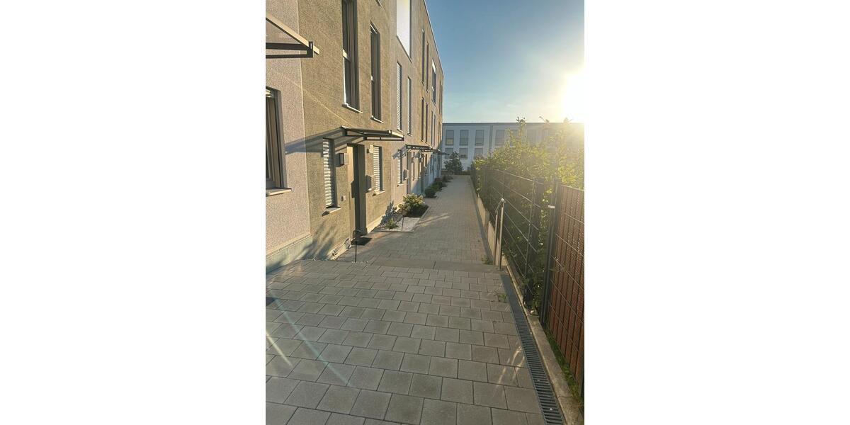 Neubau - PROVISIONSFREI Stilvolles 5-Zimmer-Reihenmittelhaus 5 zimmer