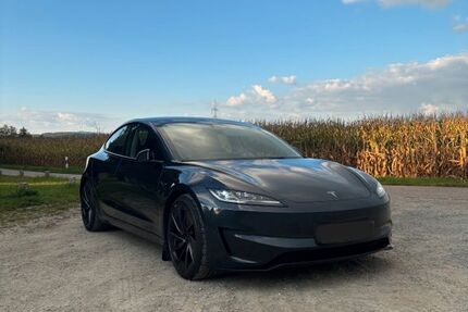 Tesla Model 3 18.000 km 47.499 € Kirchroth 94356