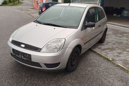 Ford Fiesta 194.299 km 1.499 &euro; Rohr 93352