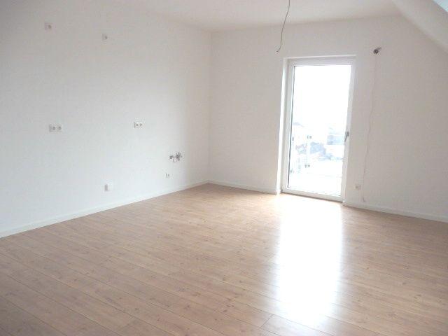 Dachgeschoßwohnung Regensburg Brandlberg - 3 Zimmer, 69 m&sup2;, 1.090&euro; | Angebot:24427775