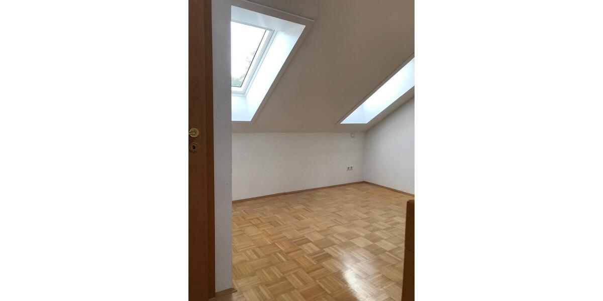 Dachgeschoßwohnung Regensburg Gallingkofen - 2 Zimmer, 44 m&sup2;, 240.000&euro; | Angebot:25813979