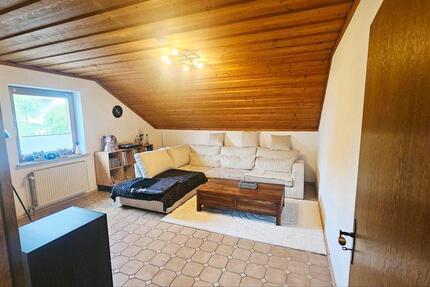 Wohnung Mallersdorf-Pfaffenberg Pfaffenberg - 3.5 Zimmer, 120 m&sup2;, 800&euro; | Angebot:26624053