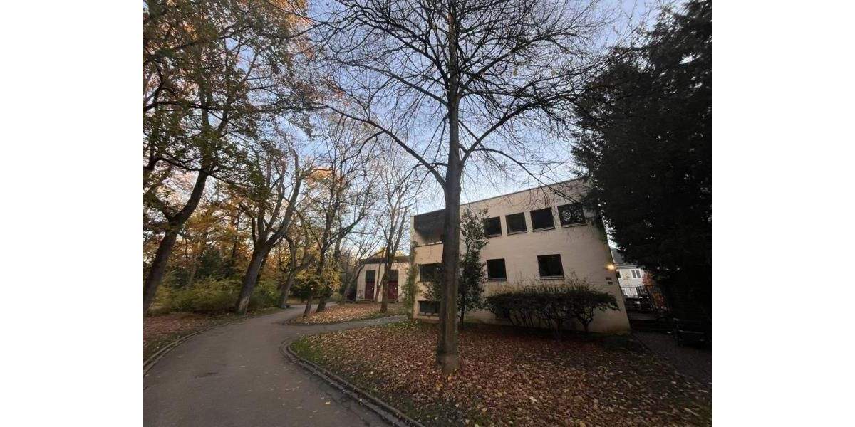 RESERVIERT ! 2-Familienhaus mitten im Park in der Regenburger Innenstadt 1 zimmer