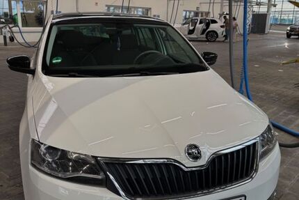 Skoda Rapid 130.000 km 9.999 &euro; Hagelstadt 93095