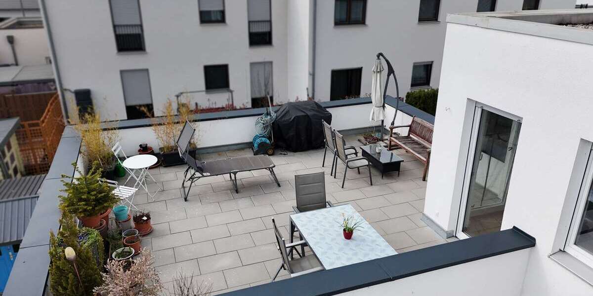 Etagenwohnung Teublitz - 4 Zimmer, 112 m&sup2;, 1.200&euro; | Angebot:26841417