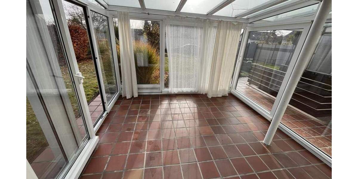 Reihenendhaus Neutraubling - 6 Zimmer, 152 m&sup2;, 498.000&euro; | Angebot:23853071