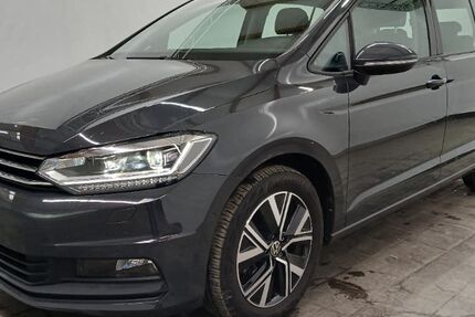 VW Touran 25.400 km 36.590 &euro; Regensburg 93053