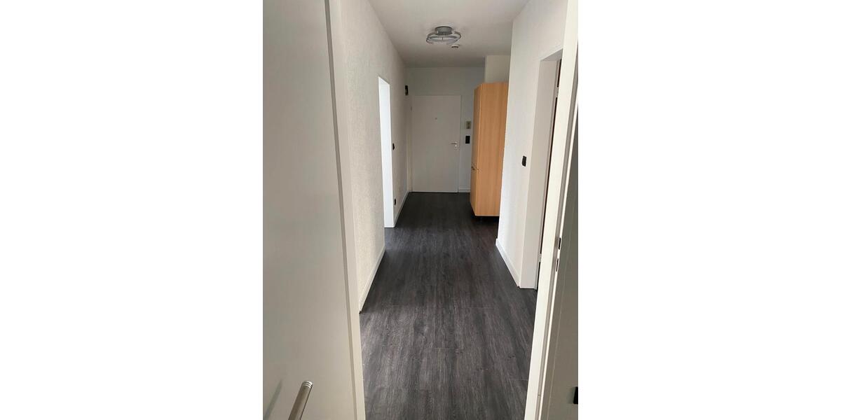 Etagenwohnung Regensburg Galgenberg - 3 Zimmer, 82 m&sup2;, 1.300&euro; | Angebot:26689379