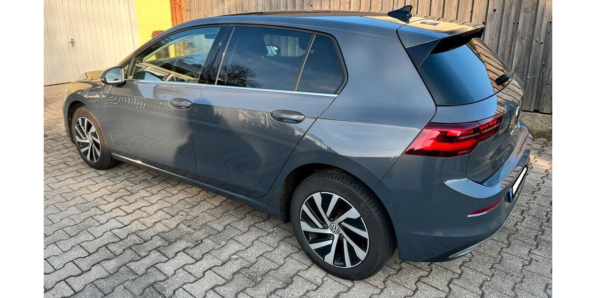 VW Golf 125.000 km 16.949 &euro; Pfatter 93102
