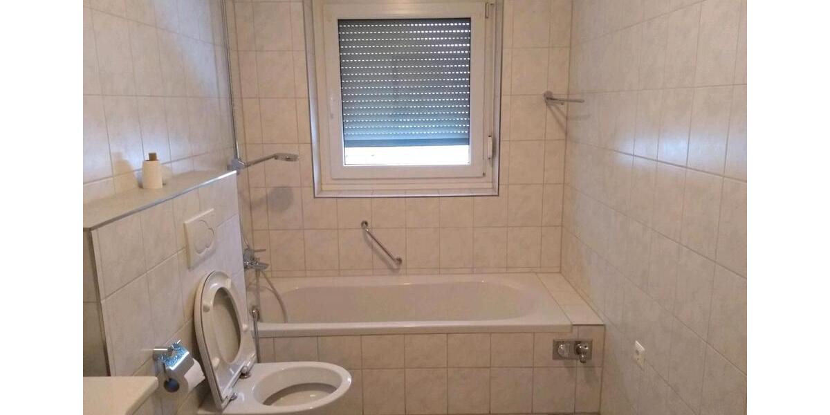 Etagenwohnung Obertraubling - 2 Zimmer, 64 m&sup2;, 900&euro; | Angebot:25402240