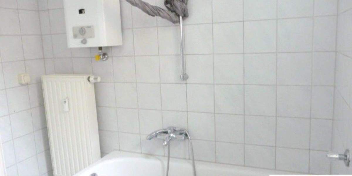 ** Schöne 2-Zi-Altbauwohnung mit Balkon sucht sportliche Mieter ** 2 zimmer