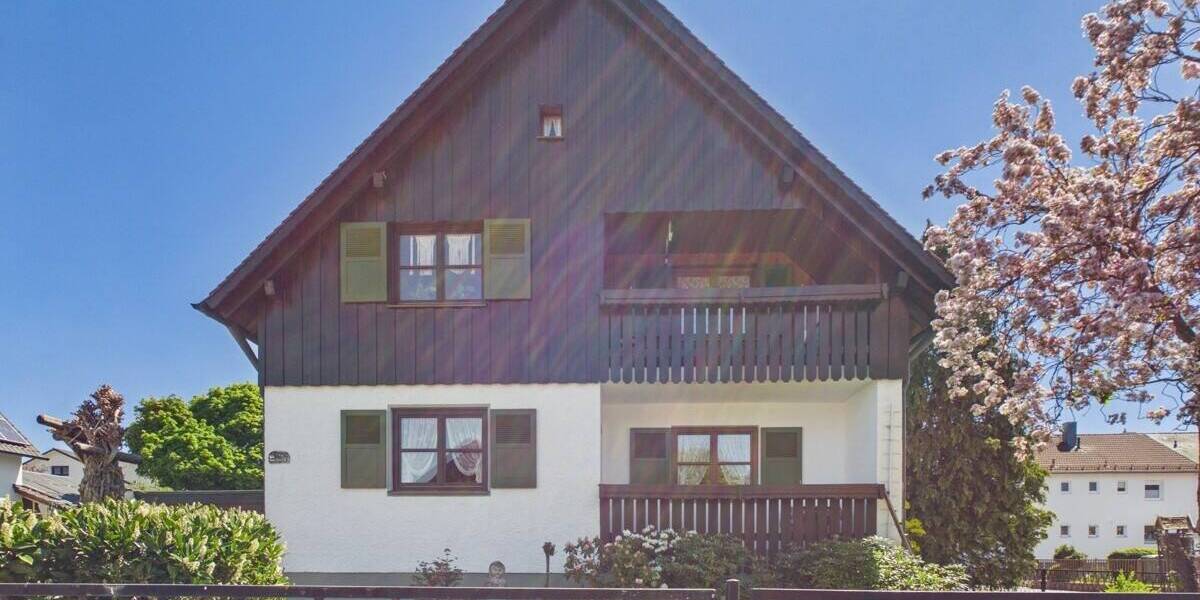 Einfamilienhaus Zeitlarn - 8 Zimmer, 183 m&sup2;, 629.000&euro; | Angebot:26704286