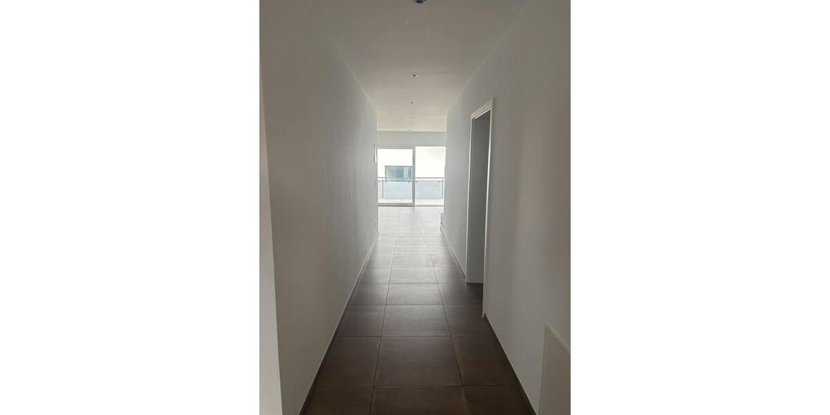 Etagenwohnung Bernhardswald - 4 Zimmer, 140 m&sup2;, 1.700&euro; | Angebot:26532743