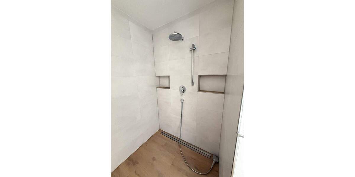 Einfamilienhaus Köfering - 4 Zimmer, 150 m&sup2;, 2.100&euro; | Angebot:25702670