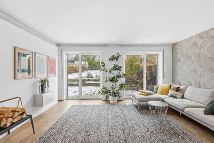 Haus zum Kaufen in Regensburg 890.000 € 147 m² 5 zimmer