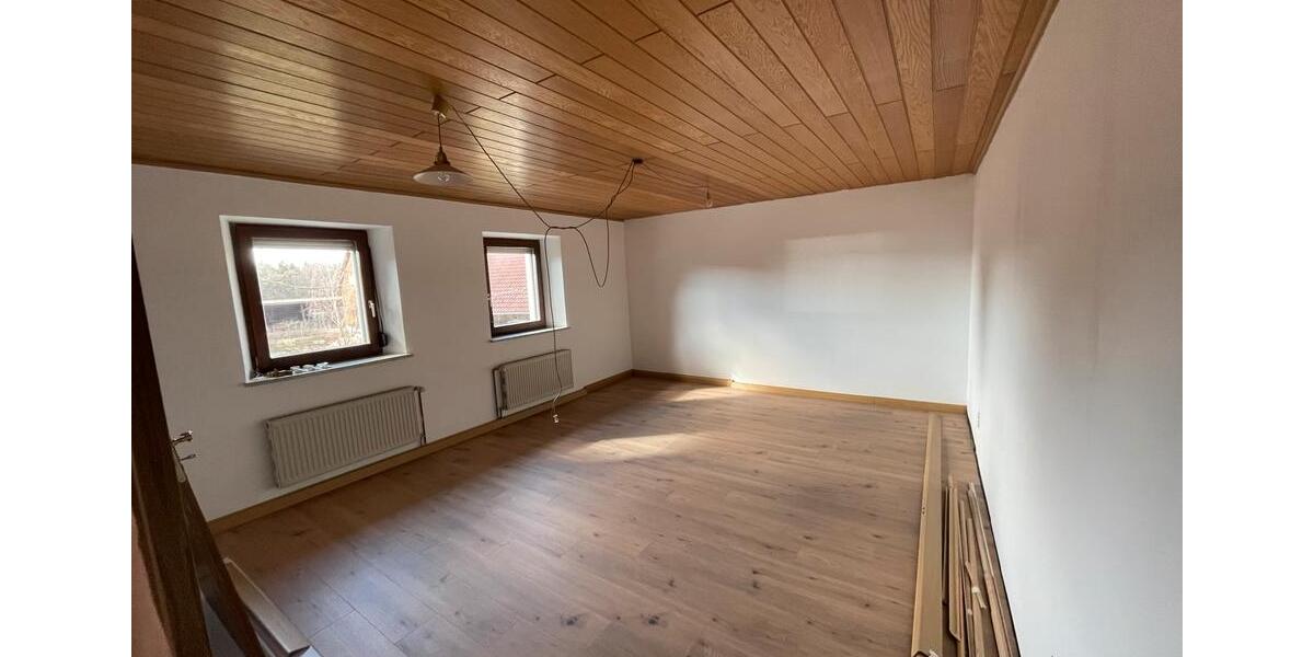 Etagenwohnung Laaber - 1 Zimmer, 50 m&sup2;, 400&euro; | Angebot:27609790