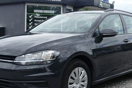 VW Golf 144.281 km 9.450 &euro; Regensburg 93059