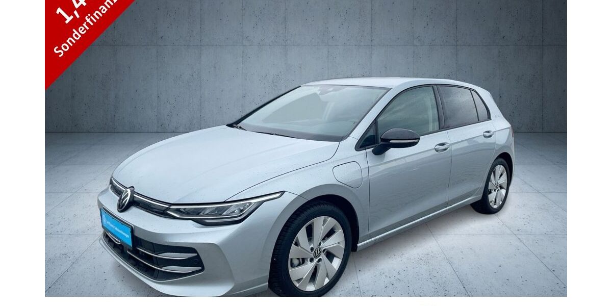 VW Golf 10.460 km 31.270 &euro; Saal a.d. Donau 93342