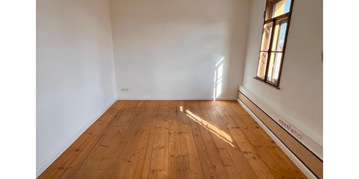 Schöner Wohnen in einem Denkmalgeschütztem Haus! 3 zimmer