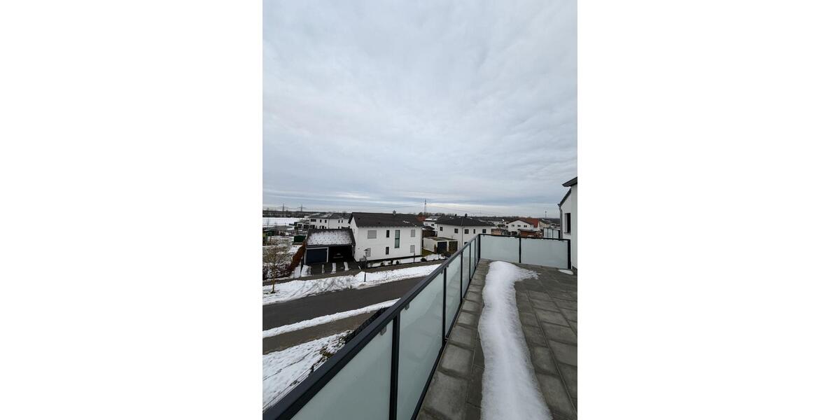 Etagenwohnung Barbing - 5.5 Zimmer, 150 m&sup2;, 1.900&euro; | Angebot:25715355