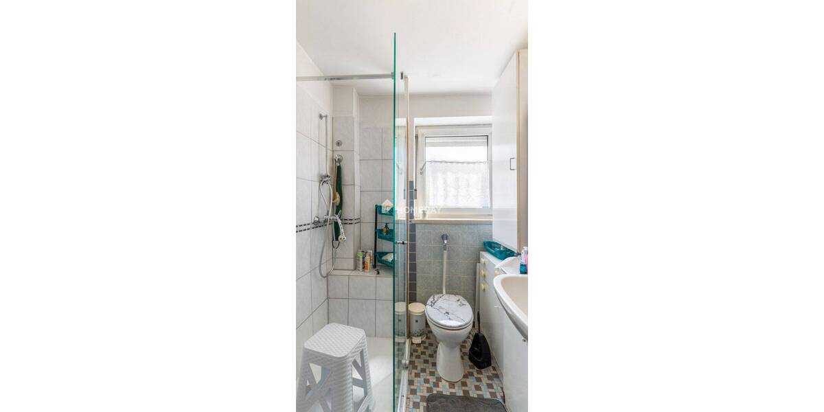 Reihenmittelhaus Regensburg Konradsiedlung-Wutzlhofen - 6 Zimmer, 132 m&sup2;, 699.000&euro; | Angebot:26868228
