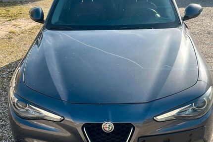 Alfa Romeo Giulia 145.742 km 16.050 &euro; Obertraubling 93083