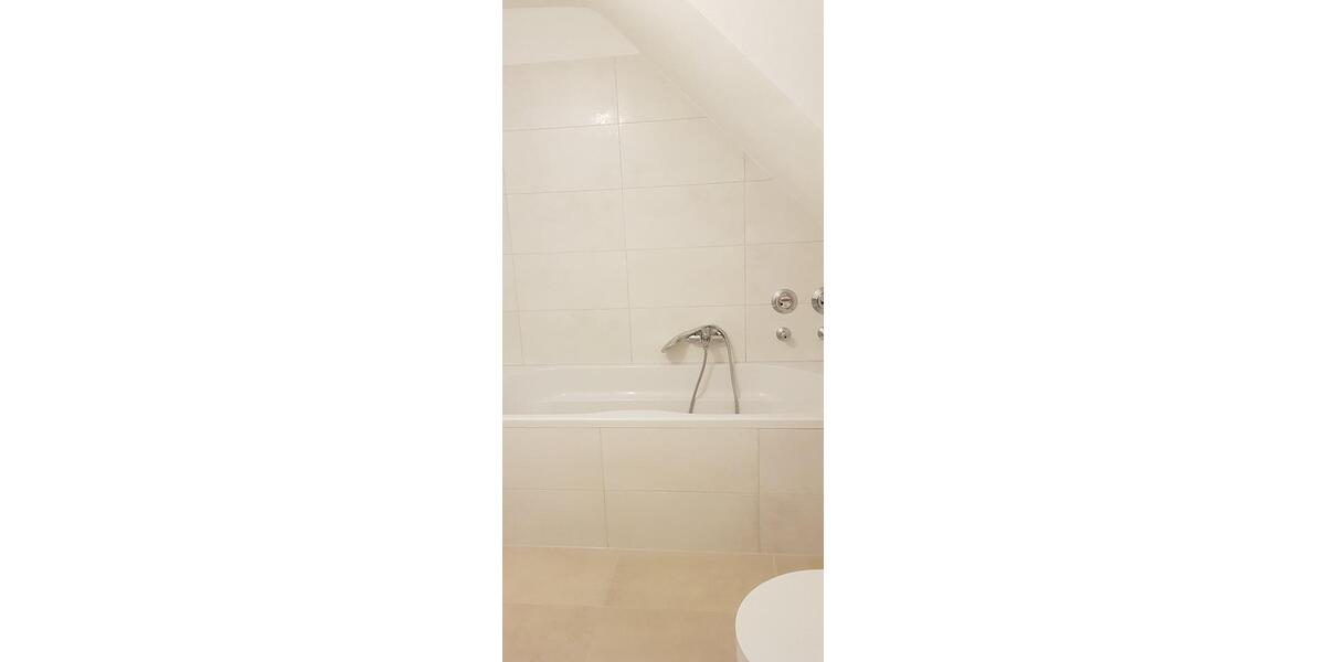 Dachgeschoßwohnung Regensburg Gallingkofen - 2.5 Zimmer, 61 m&sup2;, 280.000&euro; | Angebot:26626585