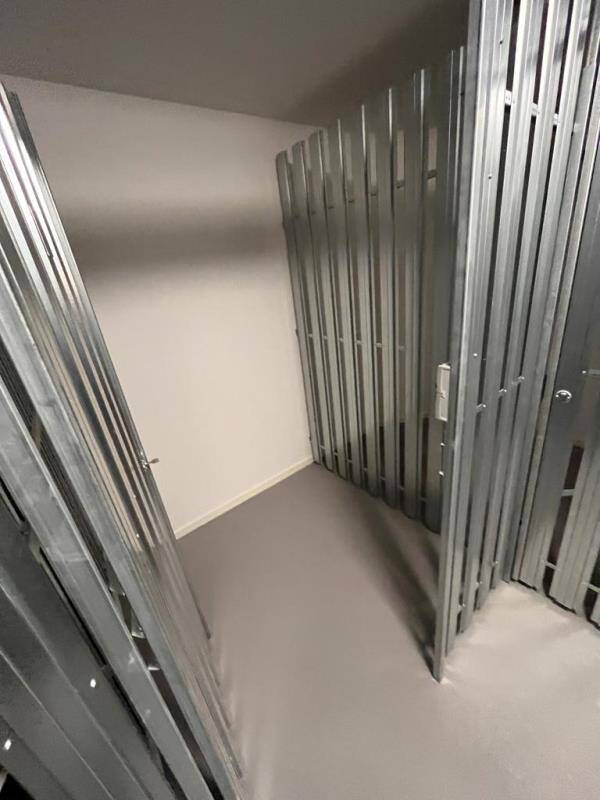 Neubau!Erstbezug! Komf. 2-Zi.-Whg. mit ca. 11 m² Südbalkon im Westen v. Rgbg.