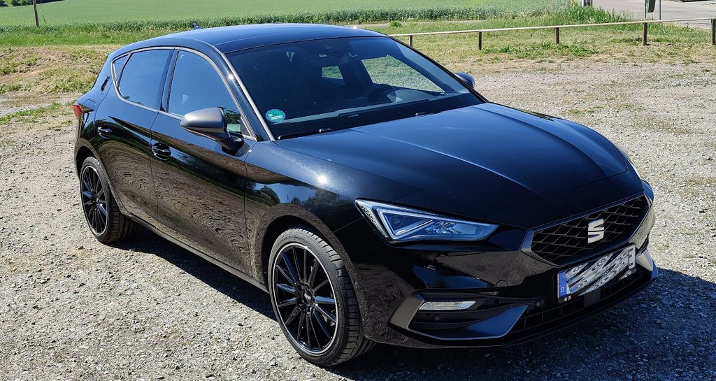 Seat Leon 45.335 km 22.300 &euro; Wenzenbach 93173