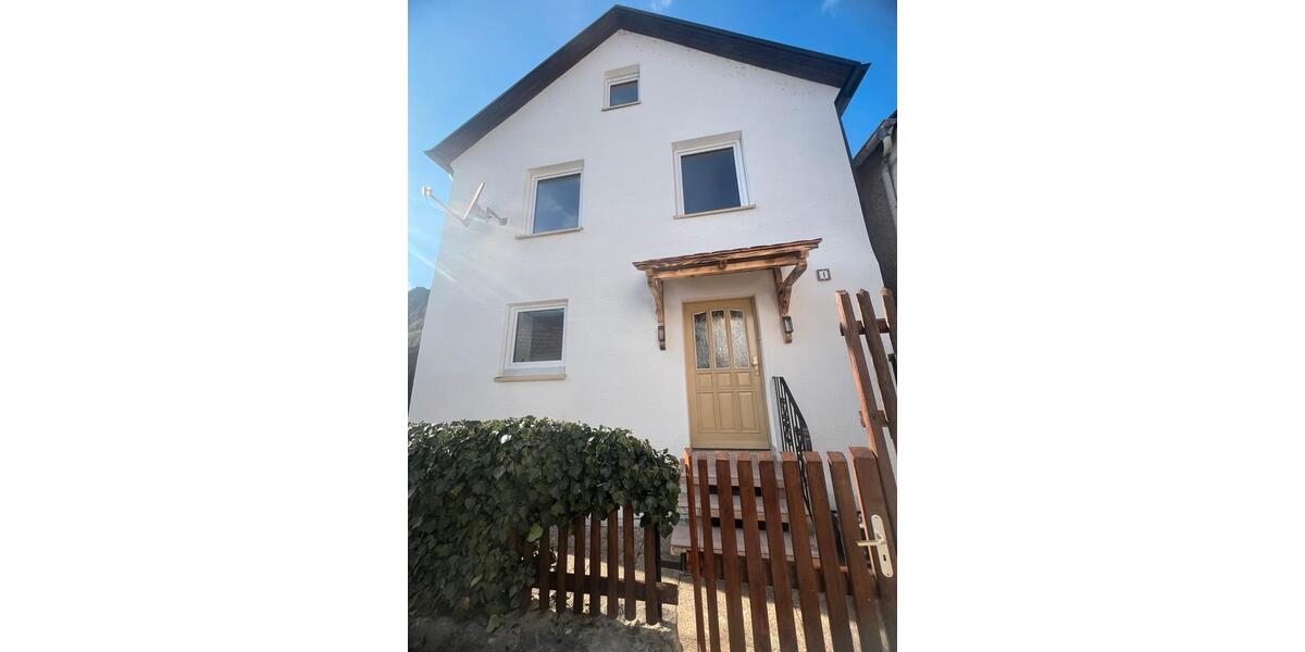 Einfamilienhaus Laaber - 4 Zimmer, 92 m&sup2;, 999&euro; | Angebot:25540024