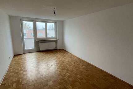 Wohnung zum Mieten in Regensburg 705 € 52.44 m² 2 zimmer