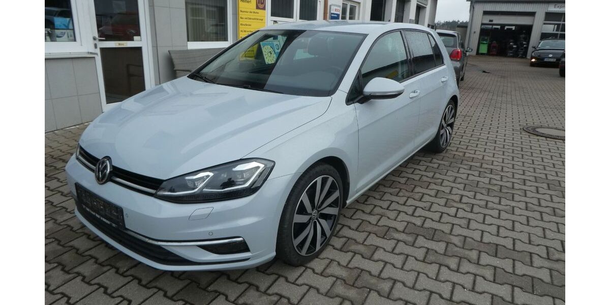 VW Golf 120.500 km 16.490 &euro; Wald 93192
