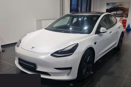 Tesla Model 3 25.866 km 26.100 &euro; Obertraubling 93083