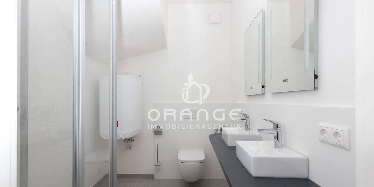 Etagenwohnung Regensburg Innenstadt - 1 Zimmer, 248 m&sup2;, 6.200&euro; | Angebot:26902551
