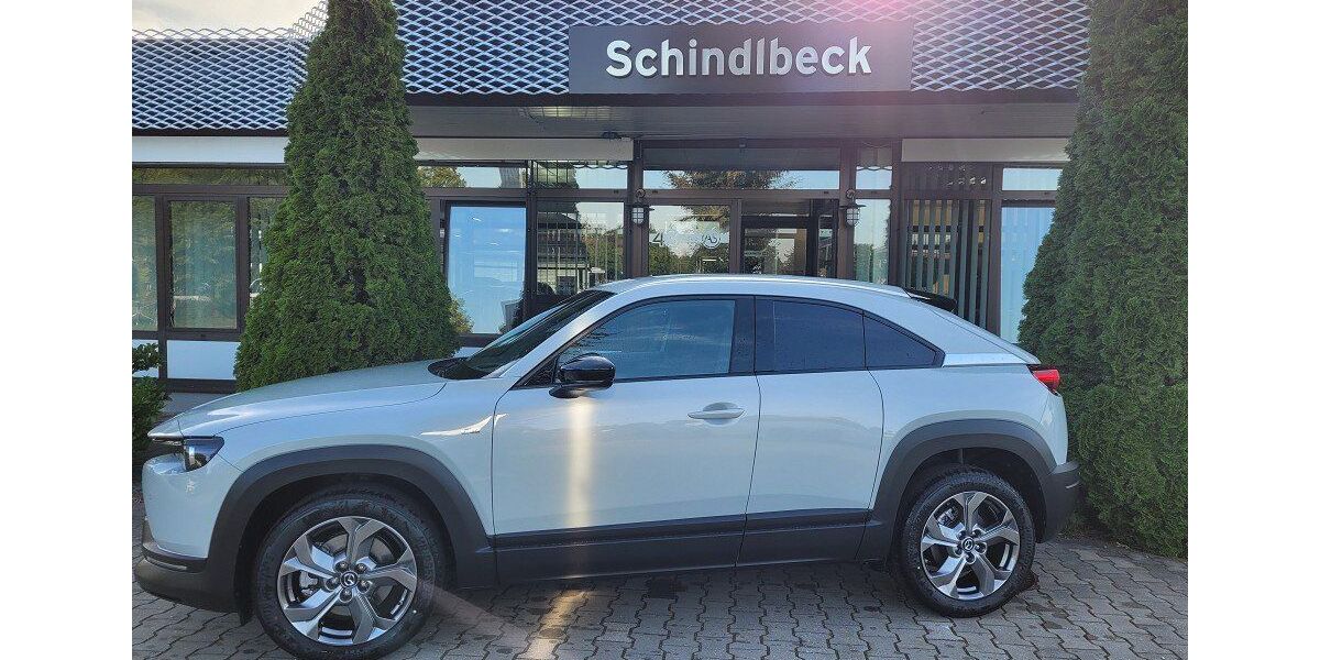 Mazda MX-30 1.974 km 23.490 &euro; Regensburg 93055