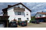 Helle 3-Zimmer-Wohnung mit Balkon, Keller & Carport