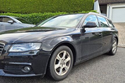 Audi A4 172.000 km 4.700 &euro; Wörth an der Donau 93086