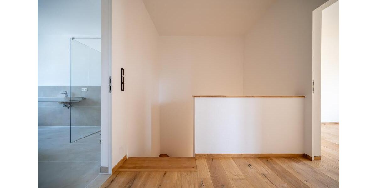 Doppelhaushälfte Aufhausen - 4 Zimmer, 135 m&sup2;, 1.350&euro; | Angebot:26193645