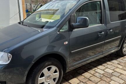 VW Caddy 182.200 km 4.900 &euro; Regensburg 93049