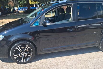 VW Touran 219.000 km 2.800 &euro; Neutraubling 93073