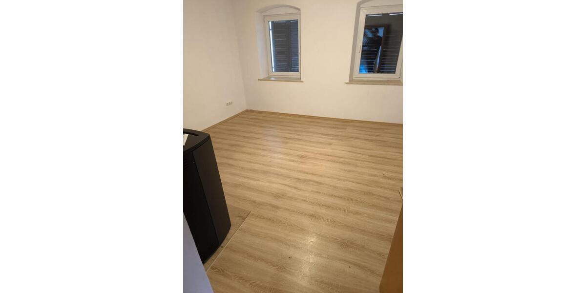Einfamilienhaus Burglengenfeld - 2 Zimmer, 60 m&sup2;, 630&euro; | Angebot:24775048