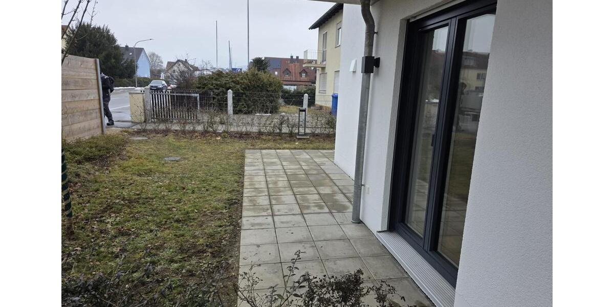 Erdgeschoßwohnung Kelheim - 3 Zimmer, 83 m&sup2;, 590&euro; | Angebot:25080960