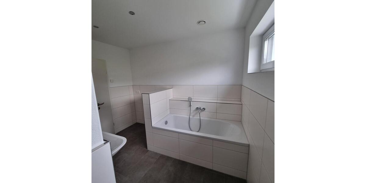 Erdgeschoßwohnung Abensberg - 3 Zimmer, 106 m&sup2;, 1.100&euro; | Angebot:26693020