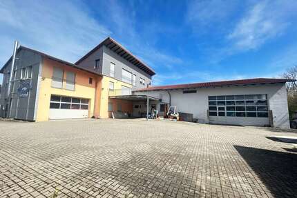 Halle in Hemau 1.400.000 € 556.7 m²