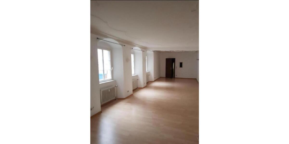 Wohnung Gewerbe mitten in Regensburg mit Einbauküche und Balkon 2 zimmer