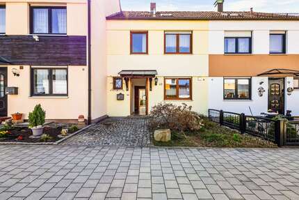 Haus Donaustauf - 6 Zimmer, 131 m&sup2;, 429.000&euro; | Angebot:26155385